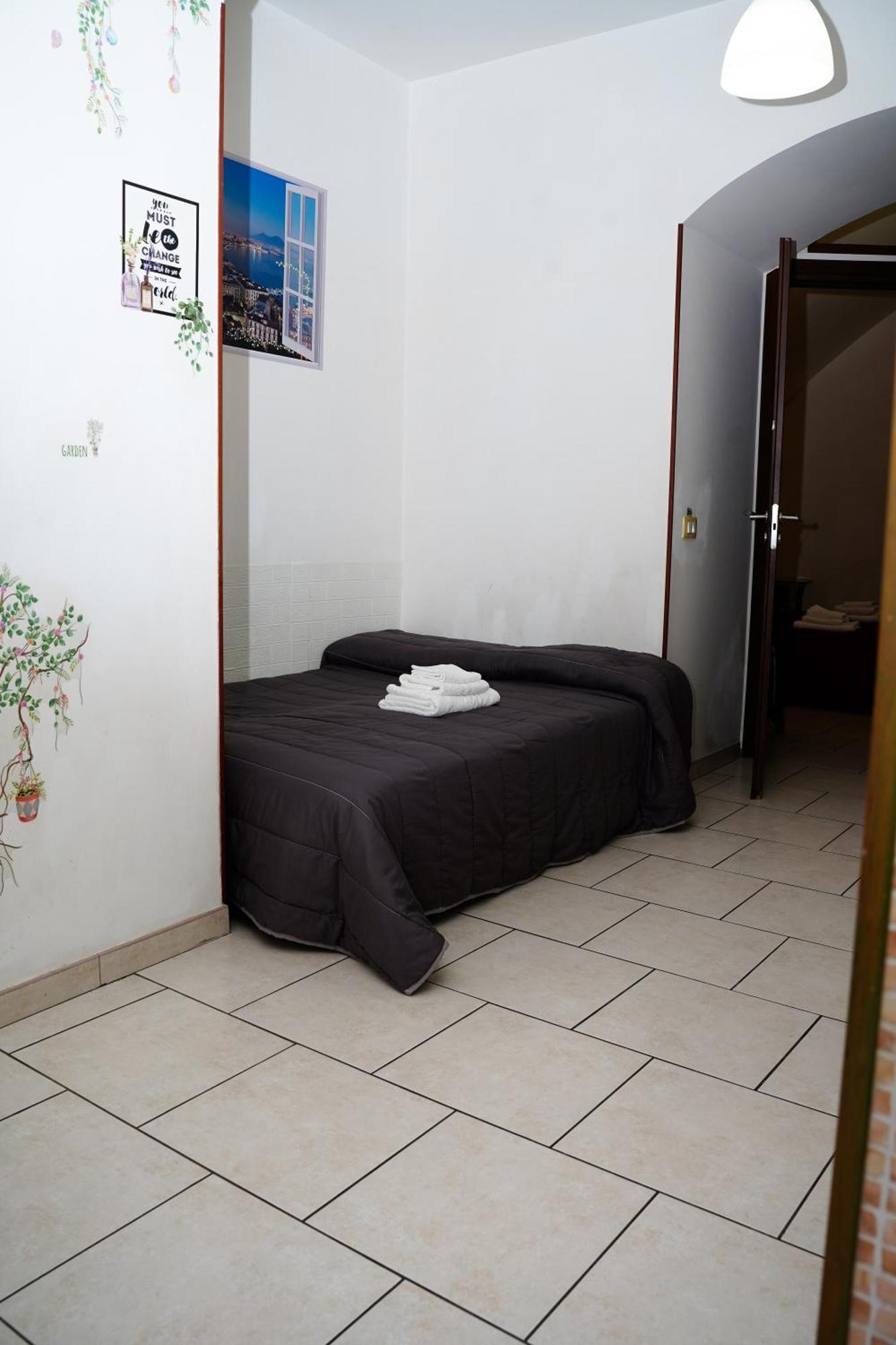 Casa Friends' House Napoli Apartment Exterior foto